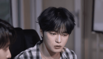 먼데이키즈 작업실에 김재중이 깜짝 방문한 사연